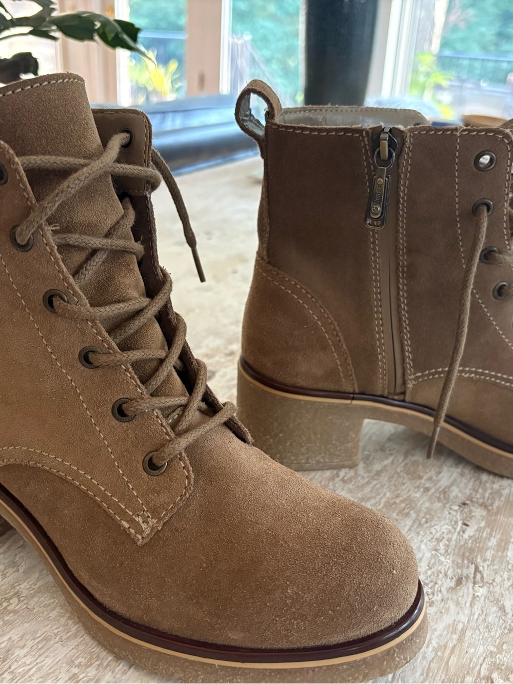 Ladies Blondo waterproof boot sz9 - leather - like new